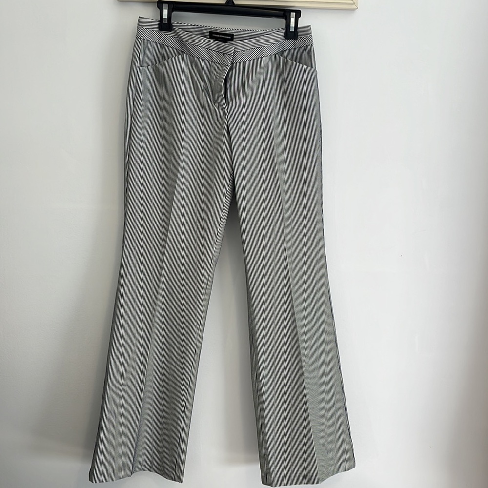 Express Design Studio Size 4 Whit Out Tag - image 1